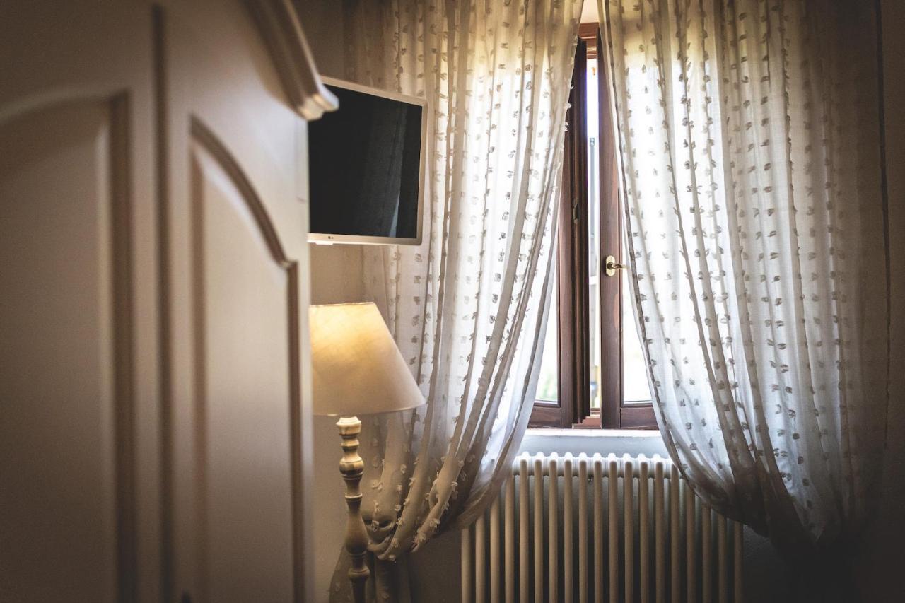 Bed and Breakfast Gatto Rosso Болгери Экстерьер фото